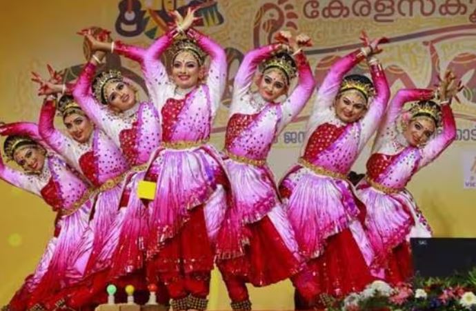 കലാകേരളം കൊല്ലത്തേക്ക്; സ്കൂൾ കലോത്സവത്തിന് ഇന്ന് തിരശ്ശീല ഉയരും, 24 വേദികൾ