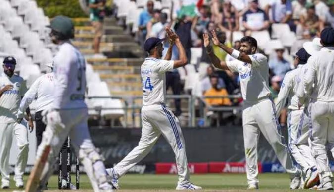 തീപ്പൊരി പന്തുമായി ബുമ്ര, രണ്ടാം ഇന്നിം​ഗ്സിൽ ദക്ഷിണാഫ്രിക്ക 176 റൺസിന് പുറത്ത്, ഇന്ത്യയ്ക്ക് 79 റൺസ് വിജയലക്ഷ്യം