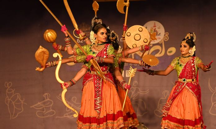 ആദ്യ ദിനം ഉജ്ജ്വലം; സ്‌കൂള്‍ കലോത്സവത്തിൽ കോഴിക്കോട് മുന്നിൽ, ഇന്ന് 60 ഇനങ്ങൾ വേദിയിൽ