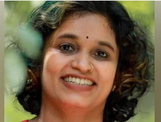 മലയാളി യുവതി ട്രെയിനിലെ ശുചിമുറിയില്‍ മരിച്ച നിലയില്‍