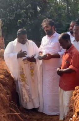 ഉമ്മൻചാണ്ടി വീട്; പുതുപ്പളളിയില്‍ 25 നിര്‍ധന കുടുംബങ്ങള്‍ക്ക് വീടൊരുങ്ങുന്നു