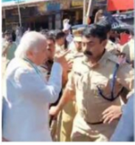 എസ്എഫ്ഐയുടെ കരിങ്കൊടി; കാറിൽ നിന്നിറങ്ങി ​ഗവർണർ, പൊലീസിന് ശകാരം