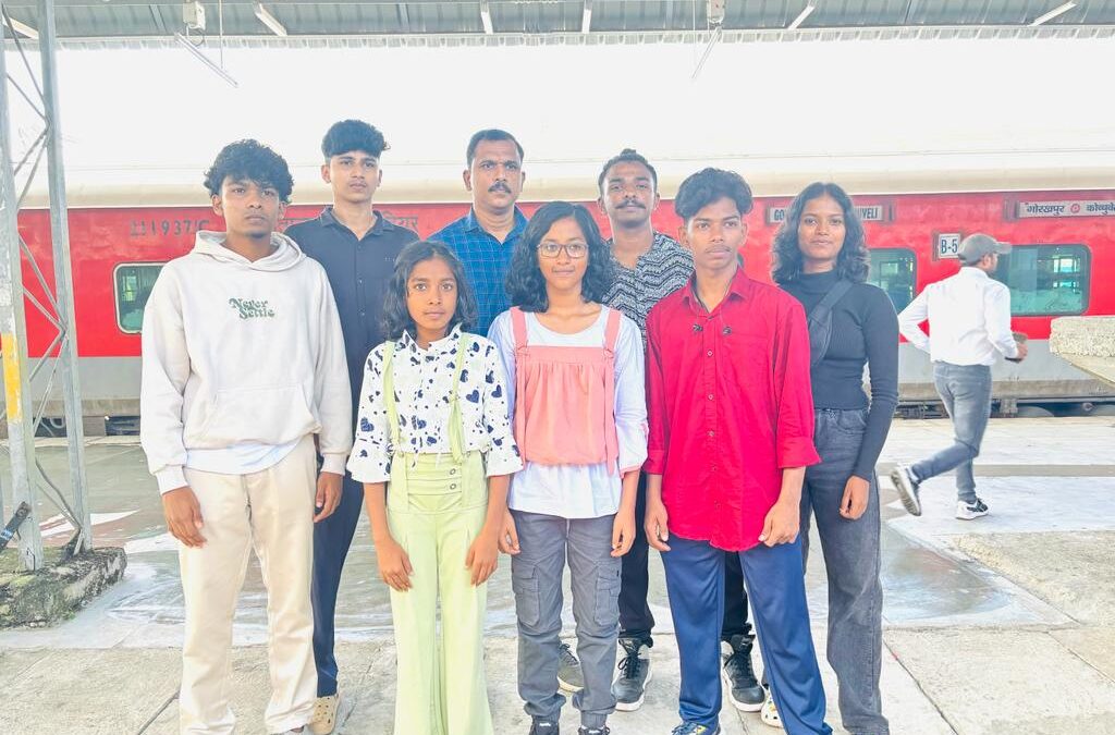 ദേശീയ സ്കൂൾ കരാട്ടെ ആറ്റിങ്ങൽ താരങ്ങൾ യാത്ര തിരിച്ചു