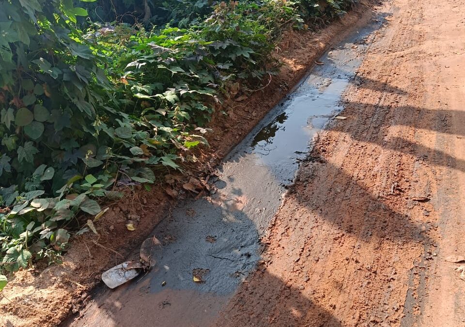 ദേശീയ പാതയോരത്ത് കക്കൂസ് മാലിന്യം തള്ളുന്നതായി പരാതി