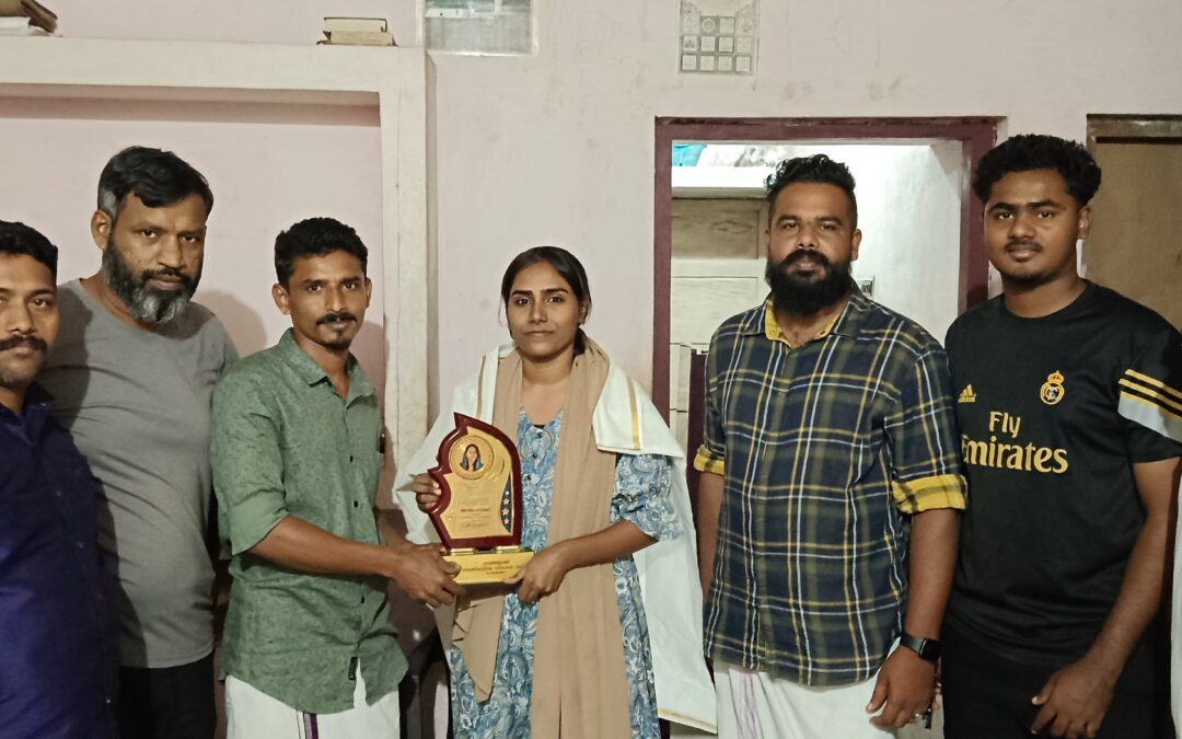 ഒന്നാം റാങ്ക് നേടിയ വിദ്യാർത്ഥിയെ ആദരിച്ചു