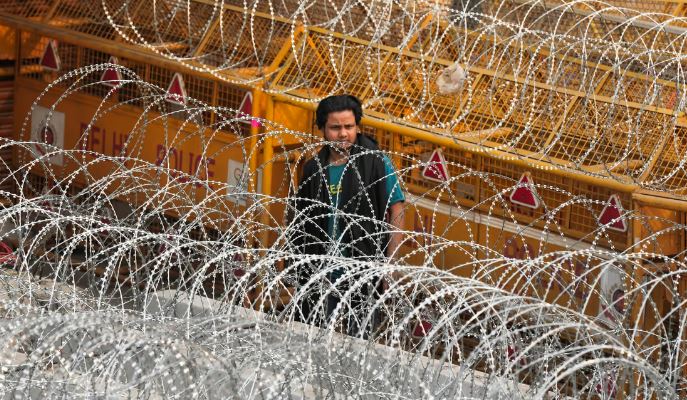 ചർച്ച പരാജയം; കർഷകർ തലസ്ഥാനം വളയും; ‘ഡൽഹി ചലോ’ മാർച്ച് ഇന്ന്