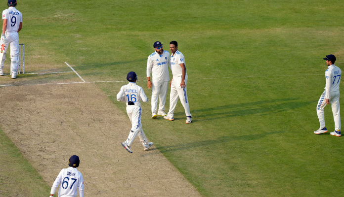 ഇന്ത്യ റിട്ടേൺസ്: റാഞ്ചി ടെസ്റ്റിൽ ജയം 142 റൺ അകലെ