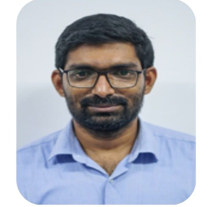 വർക്കല പാപനാശം ബീച്ചിൽ കുളിക്കുന്നതിനിടയിൽ തിരയിൽപ്പെട്ട് അദ്ധ്യാപകൻ മരിച്ചു