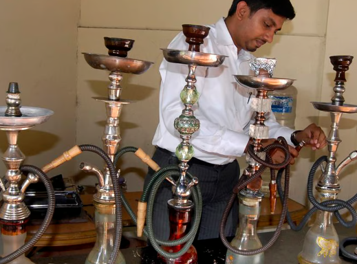 കര്‍ണാടകയില്‍ ഹുക്ക നിരോധിച്ചു; വില്‍പ്പനയ്ക്കും ഉപയോഗത്തിനും വിലക്ക്