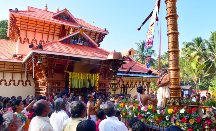 തെങ്ങുംവിള ക്ഷേത്രത്തിൽ ഭരണി മഹോത്സവത്തിന് തൃക്കൊടിയേറി