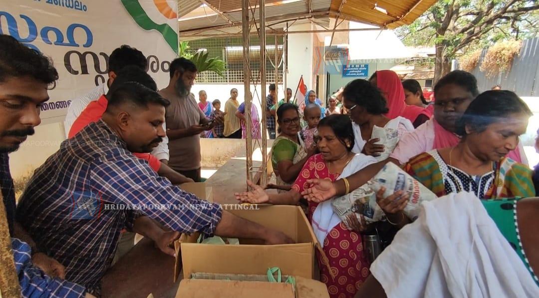 യൂത്ത് കോൺഗ്രസ് കടയ്ക്കാവൂർ മണ്ഡലം കമ്മിറ്റിയുടെ നേതൃത്വത്തിൽ പൊതിച്ചോർ വിതരണം സംഘടിപ്പിച്ചു