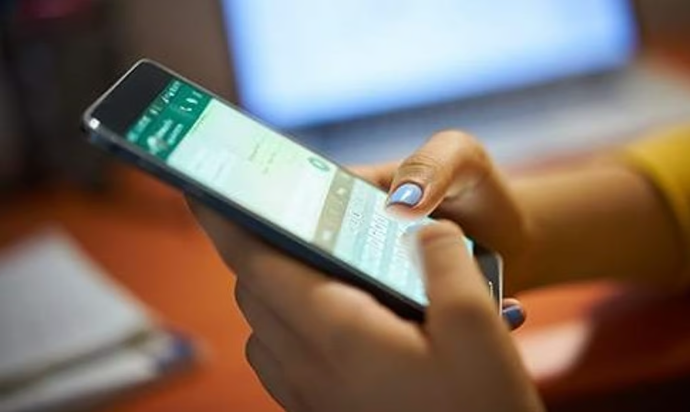 ഉപയോക്താക്കള്‍ ആവശ്യപ്പെട്ട മാറ്റം; സ്റ്റാറ്റസ് അപ്‌ഡേറ്റില്‍ പുതിയ ഫീച്ചര്‍ പരീക്ഷിക്കാന്‍ വാട്‌സ്ആപ്പ്