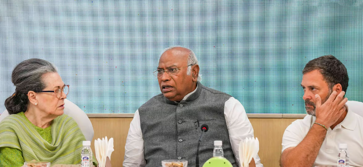 രാജ്യം ഭരണമാറ്റം ആഗ്രഹിക്കുന്നുവെന്ന് കോണ്‍ഗ്രസ് പ്രസിഡന്റ് മല്ലികാര്‍ജുന്‍ ഖാര്‍ഗെ