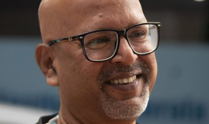 ഈ വർഷത്തെ മികച്ച ഡോക്യുമെന്ററി സംവിധായകനുള്ള പുരസ്‌കാരം മണിലാലിന്
