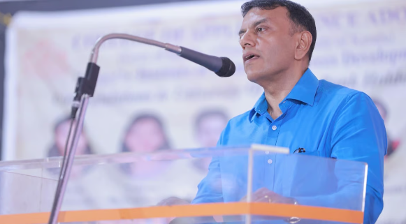 വിഎസ് അരുണ്‍കുമാറിനെ ഡയറക്ടറാക്കാന്‍ ഐഎച്ചആര്‍ഡി യോഗ്യതയില്‍ ഭേദഗതി വരുത്തി; സാങ്കേതിക സര്‍വകലാശാല ഡീന്‍ ഹൈക്കോടതിയില്‍