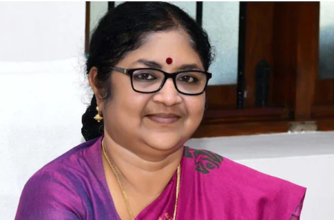 ‘പുഴുക്കുത്ത് പിടിച്ച മനസുള്ളവർ എന്തും പറയട്ടെ, നിങ്ങൾ മോഹിനിയാട്ടത്തിന്റെ ചരിത്രം തിരുത്തിയെഴുതിയ പ്രതിഭാധനൻ’; മന്ത്രി ആര്‍.ബിന്ദു