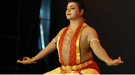 ആർഎൽവി രാമകൃഷ്ണനെ മോഹിനിയാട്ടം അവതരിപ്പിക്കാന്‍ ക്ഷണിച്ച് കലാമണ്ഡലം; ആദ്യമായി കിട്ടിയ അവസരമെന്ന് താരം