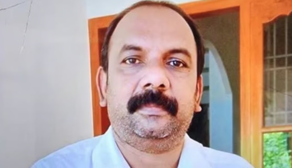 സിദ്ധാര്‍ഥന്‍ കേസിലെ പ്രതിയുടെ അച്ഛന്‍ മരിച്ച നിലയില്‍