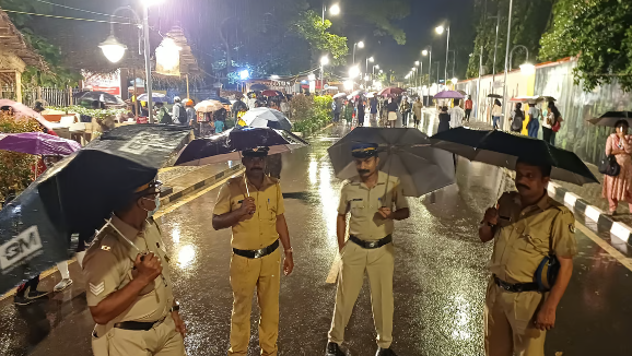 റീല്‍സ് എടുക്കുന്നതിനെച്ചൊല്ലി തര്‍ക്കം; മാനവീയം വീഥിയില്‍ യുവാവിന് വെട്ടേറ്റു