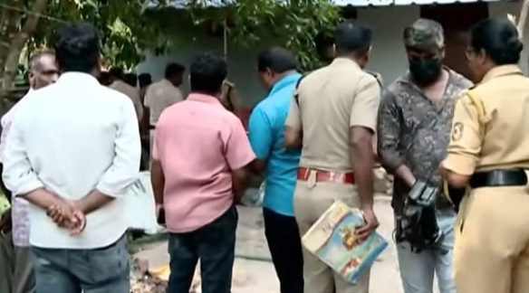 ആലപ്പുഴയില്‍ 60കാരിയെ കൊന്ന് വീട്ടിനകത്ത് കുഴിച്ചുമൂടിയെന്ന് സംശയം; സഹോദരന്‍ കസ്റ്റഡിയില്‍