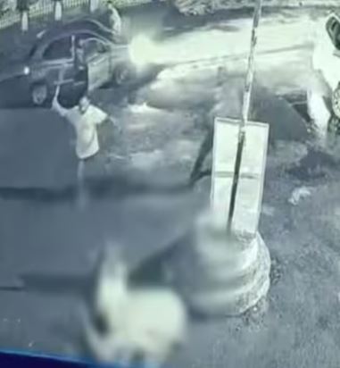 ആലുവ ​ഗുണ്ടാ ആക്രമണം: നാലുപേർ പിടിയിൽ; ബൈക്കിലും കാറിലുമെത്തി ഭീകരാന്തരീക്ഷം സൃഷ്ടിച്ചു