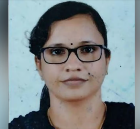 അനീഷ്യയുടെ ആത്മഹത്യ: സിബിഐ അന്വേഷിക്കണം; ഗവര്‍ണറെ കണ്ട് ബന്ധുക്കള്‍