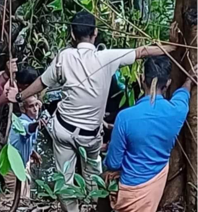 കല്ലടയാറ്റിലെ കുത്തൊഴുക്കിൽ അകപ്പെട്ട് കിലോ മീറ്ററോളം ഒഴുകിപ്പോയ വീട്ടമ്മയ്ക്ക് പുനർജന്മം