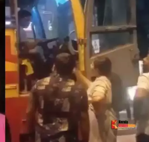 എംഎല്‍എ ബസില്‍ കയറി, മോശമായി പെരുമാറിയില്ല, യാത്രക്കാരെ ഇറക്കിവിട്ടിട്ടില്ലെന്നും കണ്ടക്ടര്‍