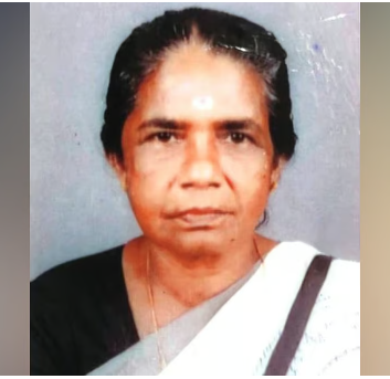 കാണാതായിട്ട് ഒരാഴ്ച, മക്കൾ തിരക്കിയില്ല; വയോധിക വീടിന് സമീപം മരിച്ച നിലയിൽ, മൃതദേഹം നായകൾ ഭക്ഷിച്ചു