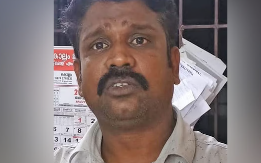 കുളിമുറി ദൃശ്യം പകർത്തി; ഭീഷണിപ്പെടുത്തി യുവതിയെ കൂട്ടബലാത്സം​ഗം ചെയ്തു: അറസ്റ്റ്