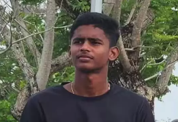 എറണാകുളത്ത് തോട്ടിൽ കുളിക്കാനിറങ്ങിയ പത്താം ക്ലാസ് വിദ്യാർഥി മുങ്ങിമരിച്ചു