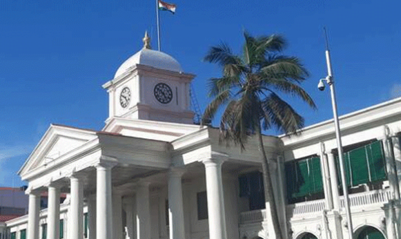 ഇ-ഫയലിംഗ് പണിമുടക്കി, സംസ്ഥാനത്ത് സെക്രട്ടേറിയറ്റിൽ ഭരണസ്തംഭനം
