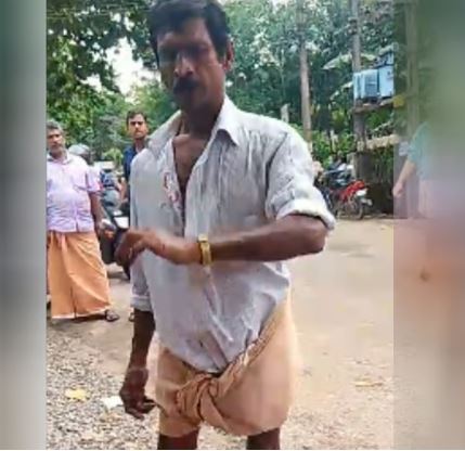 മകളോട് മോശമായി പെരുമാറിയ ആളുടെ മൂക്കിടിച്ച് തകർത്ത സംഭവത്തിൽ അമ്മയ്ക്കെതിരെയും കേസ്