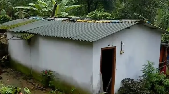 മൂന്ന് ബള്‍ബും ടിവിയും ഫ്രിഡ്ജും മാത്രം; ഒറ്റമുറി വീട്ടിലെ വൈദ്യുതി ബില്‍ അരലക്ഷം രൂപ