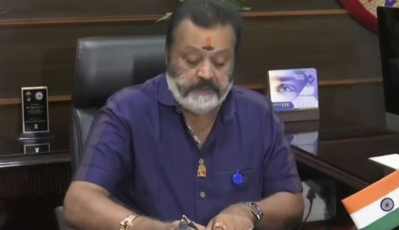 ‘കൊല്ലത്ത് എണ്ണ ഖനന സാധ്യത പരിശോധിക്കും’; കേന്ദ്രമന്ത്രിയായി സുരേഷ് ഗോപി ചുമതലയേറ്റു