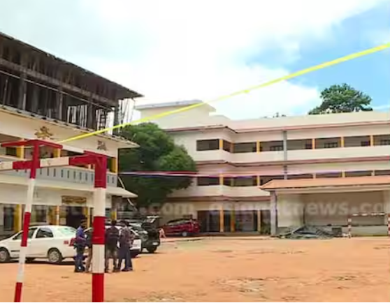 പ്രധാന അധ്യാപകരുടെ സ്ഥലംമാറ്റ ഉത്തരവ് വൈകുന്നു: സ്കൂളുകളുകളുടെ പ്രവര്‍ത്തനം താളംതെറ്റുമെന്ന് ആശങ്ക