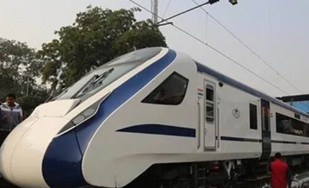 സിൽവർ ലൈൻ പദ്ധതിക്ക് കേന്ദ്രം ഉടൻ അനുമതി നൽകണമെന്ന് കേരളം