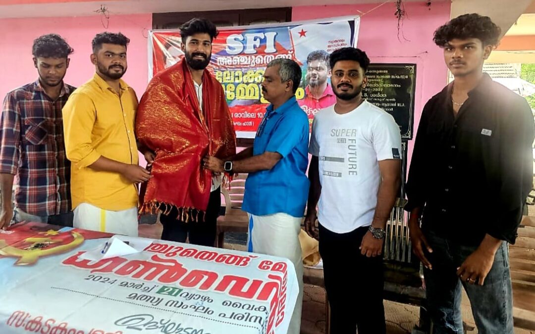അർജുൻ കല്ലിങ്കലിന് സ്വീകരണം നൽകി
