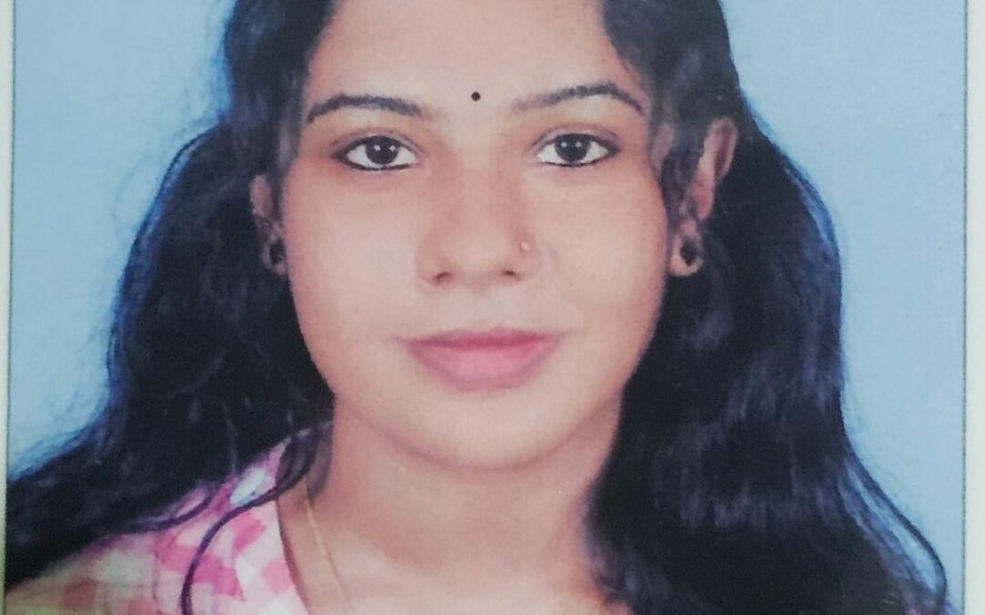 കേരള സർകലാശാലയിൽ നിന്നും ബി എ മലയാളം & മാസ്സ് കമ്മ്യൂണിക്കേഷനിൽ ഒന്നാം റാങ്ക് നേടി ആറ്റിങ്ങൽ സ്വദേശിനി