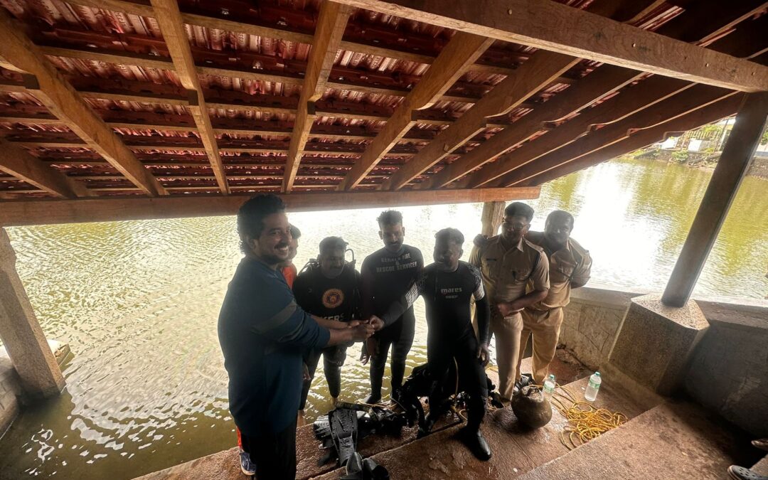 ആറ്റിങ്ങൽ ഫയർഫോഴ്‌സിന്റെ നേതൃത്വത്തിൽ ക്ഷേത്രക്കുളത്തിൽ നഷ്‌ടമായ വിവാഹ മോതിരം തിരിച്ചുകിട്ടി