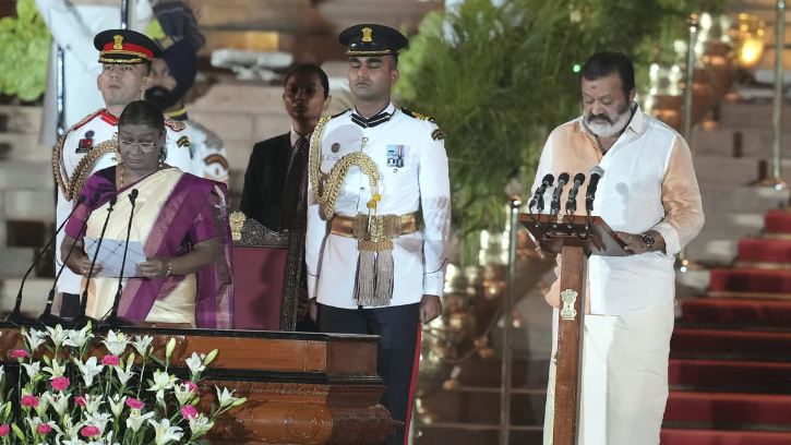 ‘കേരളത്തിനു വേണ്ടി ആഞ്ഞുപിടിക്കും; മുടക്കാതിരുന്നാൽ മതി’: സുരേഷ് ​ഗോപി