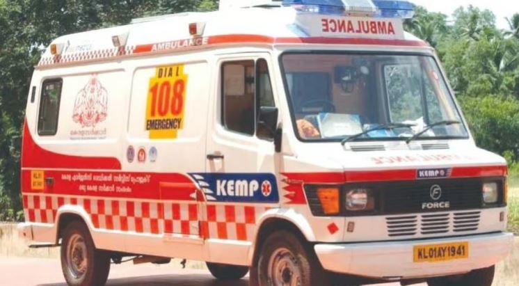 ശമ്പളം മുടങ്ങി; 108 ആംബുലൻസ് ജീവനക്കാരുടെ സൂചനാ പണിമുടക്ക് ഇന്ന്