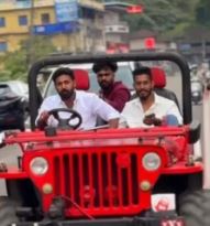 ‘എന്തും ചെയ്യാനുള്ള ലൈസന്‍സ് അല്ല വ്ലോ​ഗിങ്’; ജീപ്പ് റൈഡില്‍ ആകാശ് തില്ലങ്കേരിക്കെതിരെ കേസെടുക്കാന്‍ ഹൈക്കോടതി