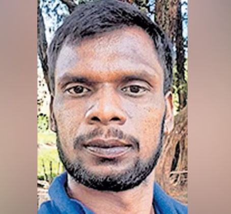 തേയില ഫാക്ടറിയിൽ യന്ത്രം വൃത്തിയാക്കുന്നതിനിടെ തല കുടുങ്ങി; തൊഴിലാളി മരിച്ചു