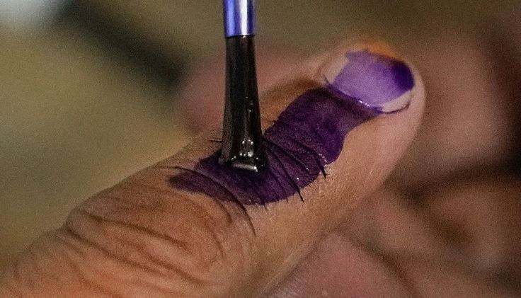 മഷി പുരട്ടുക നടുവിരലിൽ; 49 തദ്ദേശവാർഡുകളിൽ ഉപതെരഞ്ഞെടുപ്പ് നാളെ