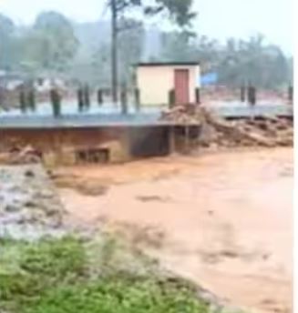 ഉരുൾപൊട്ടലിൽ 49 കുട്ടികളെ കാണാതാവുകയോ മരിക്കുകയോ ചെയ്തെന്ന് മന്ത്രി