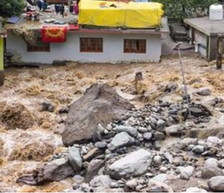 മേഘവിസ്ഫോടനം; ഉത്തരാഖണ്ഡിൽ ഇതുവരെ 14 പേര് മരിച്ചു