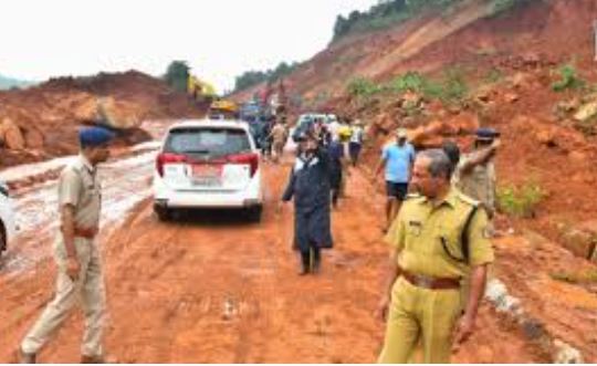 ‘ജില്ലാ ഭരണകൂടത്തിന് തുടർച്ചയായി വീഴ്ച സംഭവിക്കുന്നു’: അർജുൻ്റെ കുടുംബം