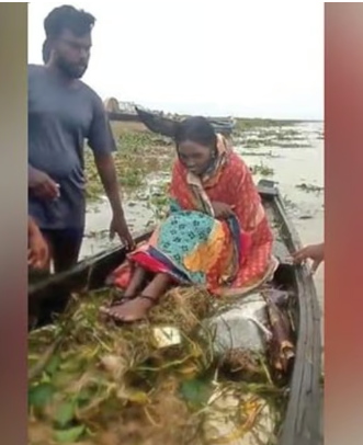 വീട്ടുകാര്‍ ചങ്ങലയ്ക്കിട്ട യുവതി കരകവിഞ്ഞൊഴുകിയ പുഴയില്‍പ്പെട്ടു
