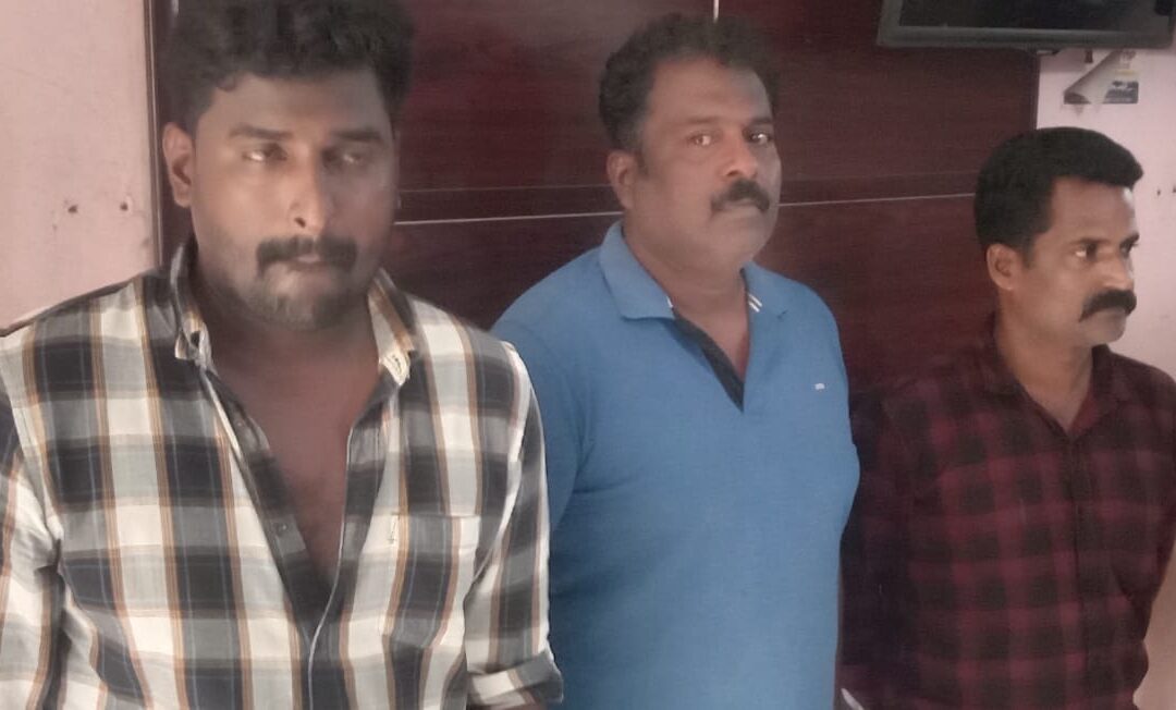 ദേശീയ പാത നിർമ്മാണത്തിനായി ശേഖരിച്ച് സൂക്ഷിച്ചിരുന്ന നിർമ്മാണ സാമഗ്രികൾ കവർച്ച: മൂന്നു പേർ അറസ്റ്റിൽ